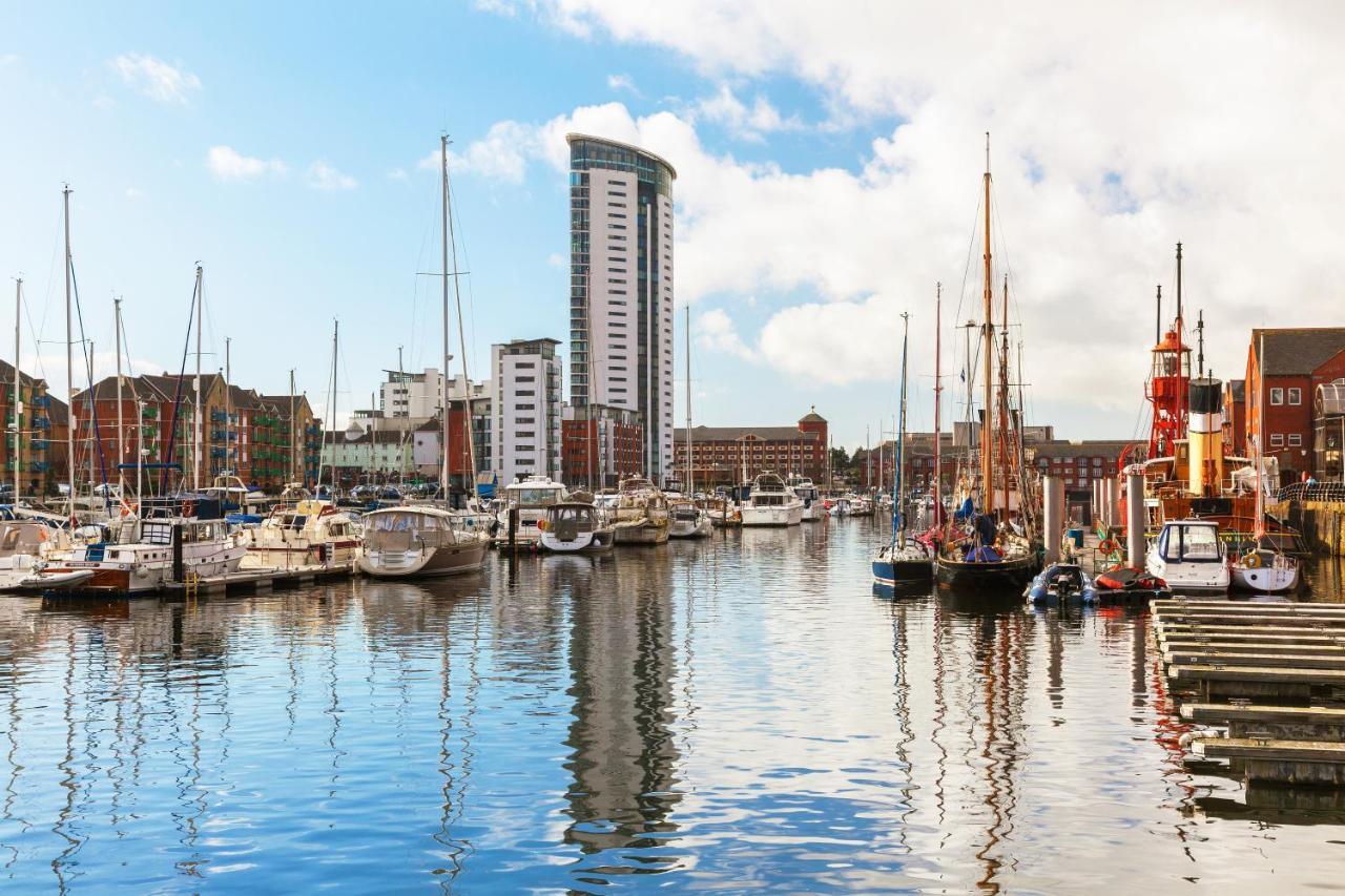 Liberty View Apartment - Swansea Eksteriør billede